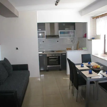 Διαμέρισμα In Dugi Rat/split Riviera 26536 Dugi Rat