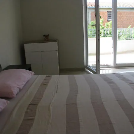 Διαμέρισμα In Dugi Rat/split Riviera 26536 Dugi Rat
