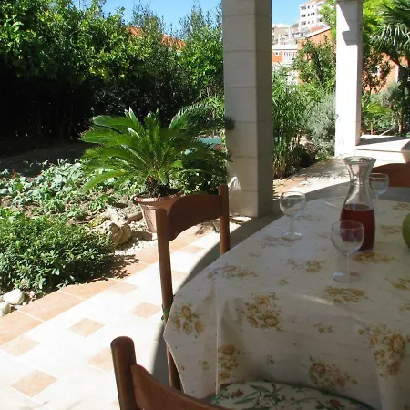 Διαμέρισμα In Dugi Rat/split Riviera 26536